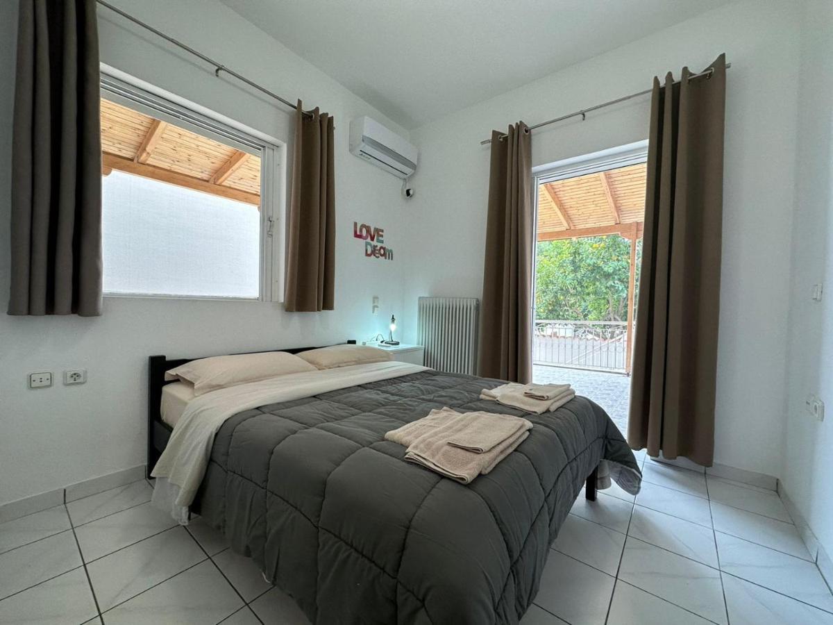 La Vita Apartments-Near Airport & Sea อาร์เตมีดา ภายนอก รูปภาพ